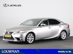 Lexus IS - 300h 25th Edition | 100% Dealer Onderhouden | Navigatie | Stoelverwarming | Parkeercamera