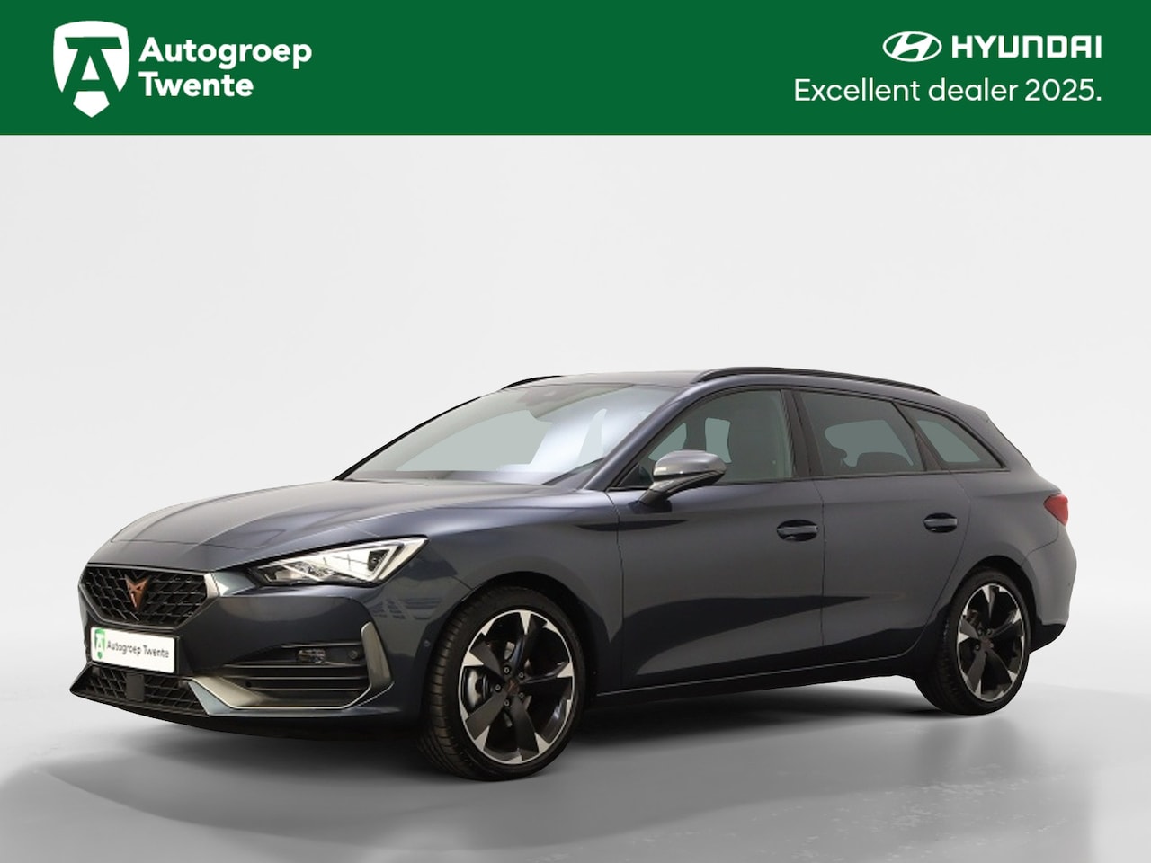 CUPRA Leon - Estate 1.5 e TSI | Panoramadak | Parkeersensoren | 18" Bi Tone | - AutoWereld.nl