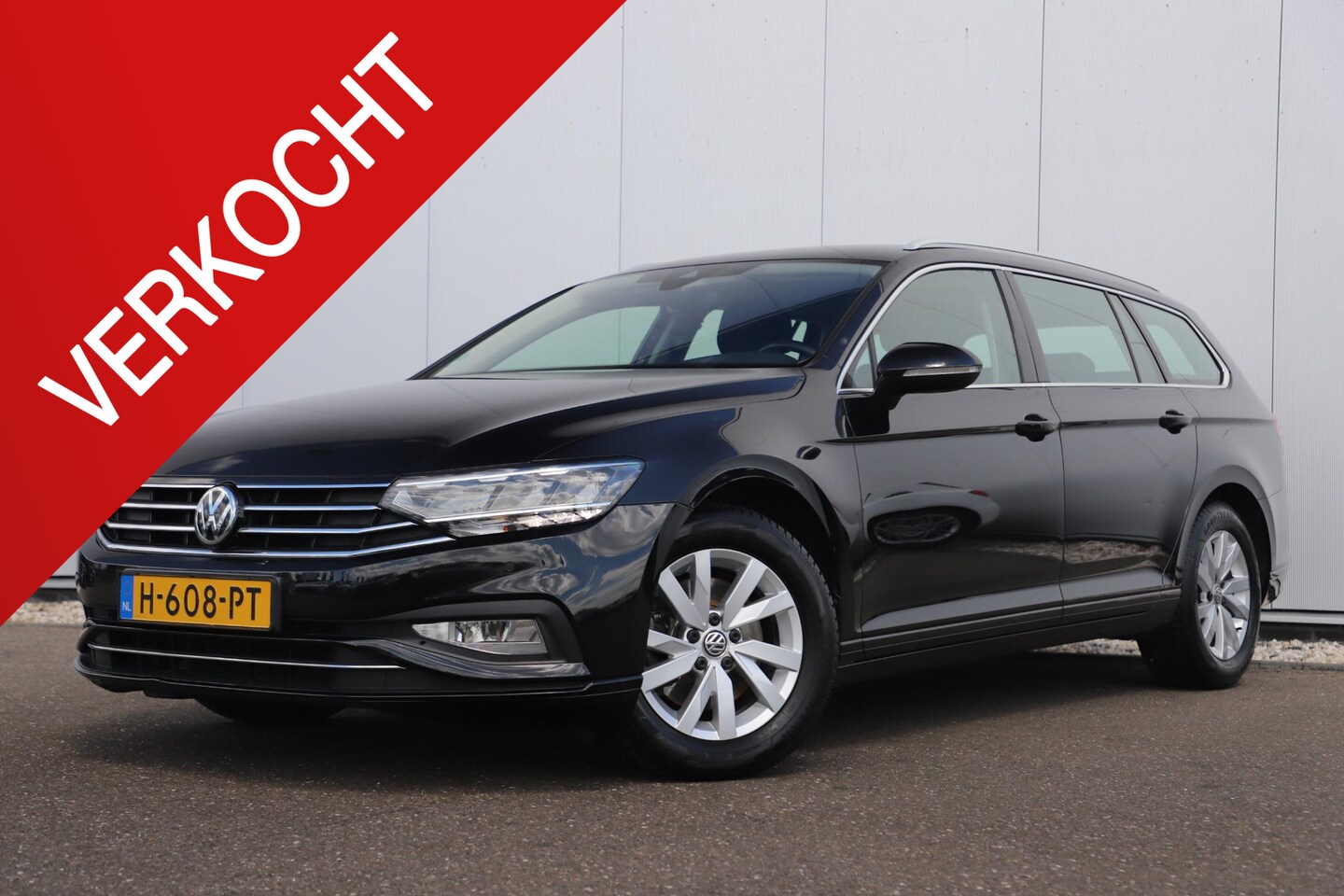 Volkswagen Passat Variant - 1.6 TDI Comfort Business 120PK DSG Automaat Trekhaak Navigatie Achteruitrijcamera Adaptive - AutoWereld.nl