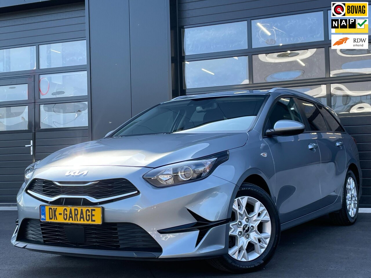 Kia Cee'd Sportswagon - Ceed 1.0 T-GDi DynamicLine|TREKHAAK|CARPLAY|STOEL-STUURVERWARM.|CAMERA|CLIMA|CRUISE|LANE-A - AutoWereld.nl