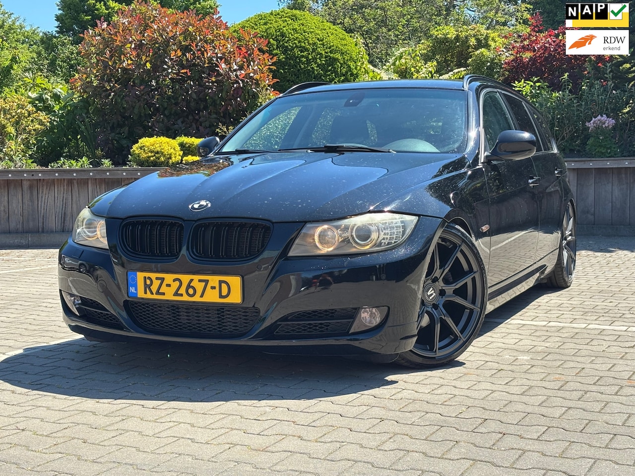 BMW 3-serie Touring - 330d High Executive | Navi | Cruise control | - AutoWereld.nl