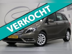 Mercedes-Benz B-klasse - 180 Ambition/ Navigatie/ Bi-xenon/ Trekhaak