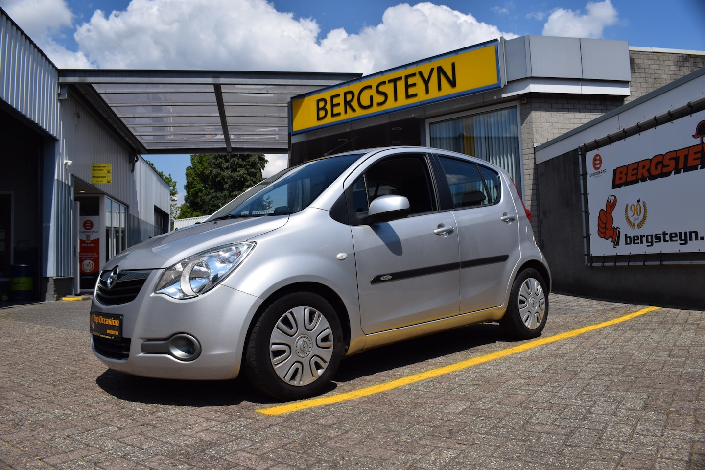 Opel Agila - 1.2 16v AUTOMAAT Edition - AutoWereld.nl
