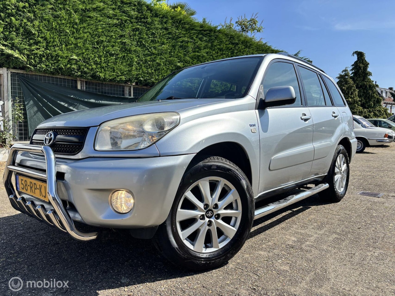Toyota RAV4 - 1.8-16V VVT-i Luna 1.8-16V VVT-i Luna - AutoWereld.nl