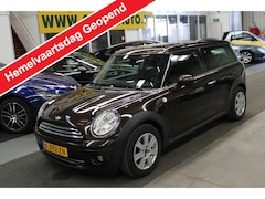 MINI Clubman - 1.6 Cooper Panoramadak, Airco, Stuurbekrachtiging