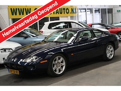Jaguar XK8 - 4.0 V8 Coupé Automaat Airco, Leder interieur, Stuurbekrachtiging