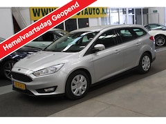 Ford Focus Wagon - 1.5 Titanium Edition Volledig onderhouden, Airco, Navi