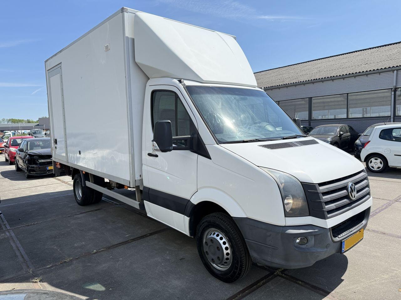 Volkswagen Crafter - 35 L3 Bakwagen 2.0 TDI 120kW - AutoWereld.nl