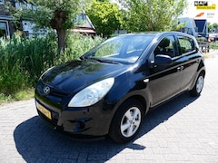 Hyundai i20 - 1.2i Active 4-cilinder Airco 5-deurs Zuinig A-Label Hoge instap