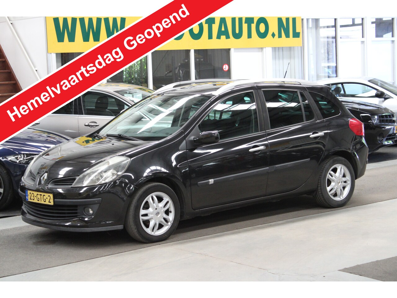 Renault Clio Estate - 1.2 TCE Corporate Sport NAP, Airco, Trekhaak, Cruise control - AutoWereld.nl