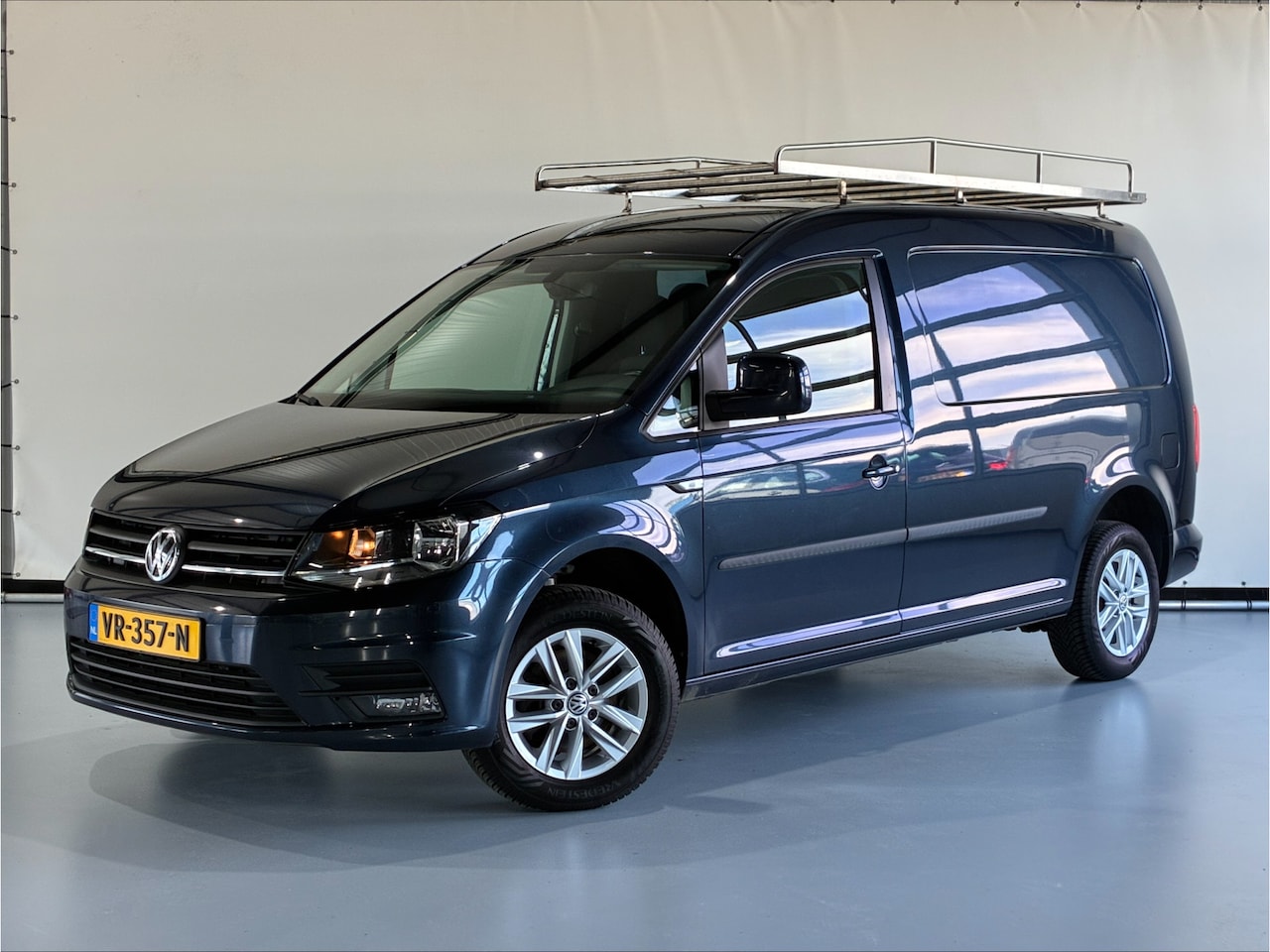 Volkswagen Caddy Maxi - 1.6 TDI L2H1 Highline - AutoWereld.nl