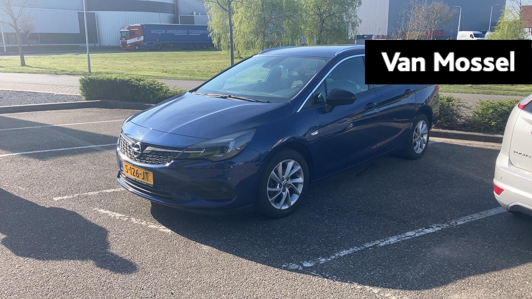 Opel Astra Sports Tourer - 1.2 Blitz Elegance 1.2 Blitz Elegance - AutoWereld.nl
