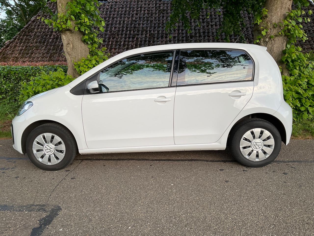 Volkswagen Up! - 1.0 - AutoWereld.nl
