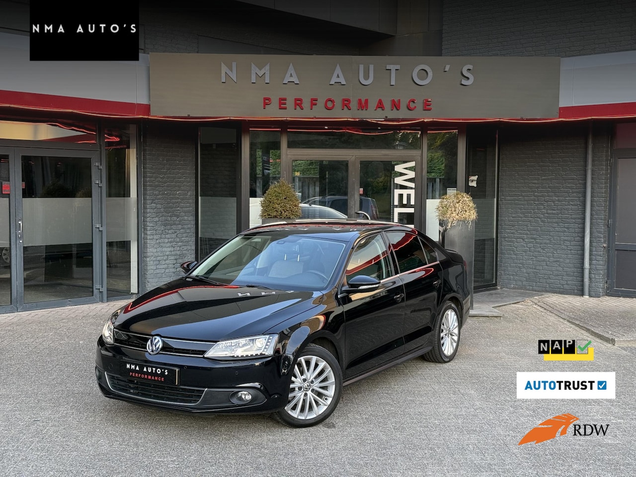 Volkswagen Jetta - 1.4 TSI Hybrid Highline ZUINIG ONDERHOUDEN PARKEERSENSOOR NAVI MEDiA - AutoWereld.nl