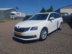 Skoda Octavia Combi - 1.6 TDI Greentech EXPPORTPRIJS EX BPM
