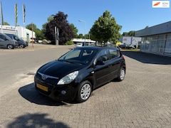 Hyundai i20 - 1.4i DynamicVersion