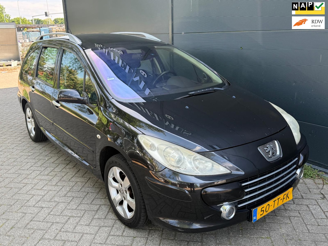 Peugeot 307 SW - 2.0-16V Premium/Airco/cruise/trekhaak/ - AutoWereld.nl