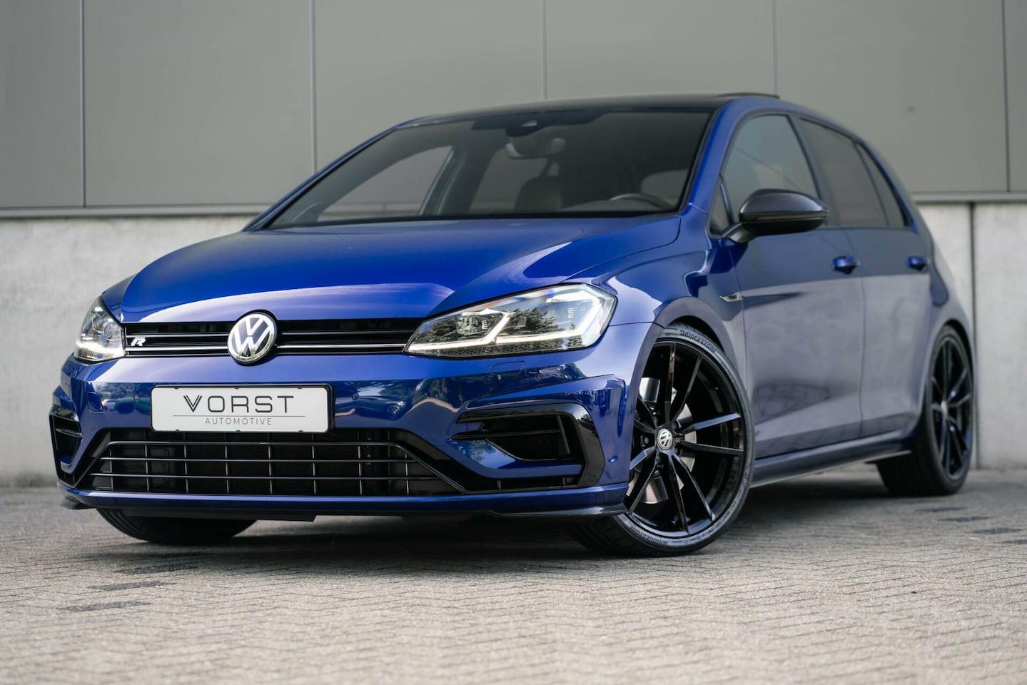 Volkswagen Golf - 2.0 TSI 4Motion R Performance Pano Akra DCC - AutoWereld.nl