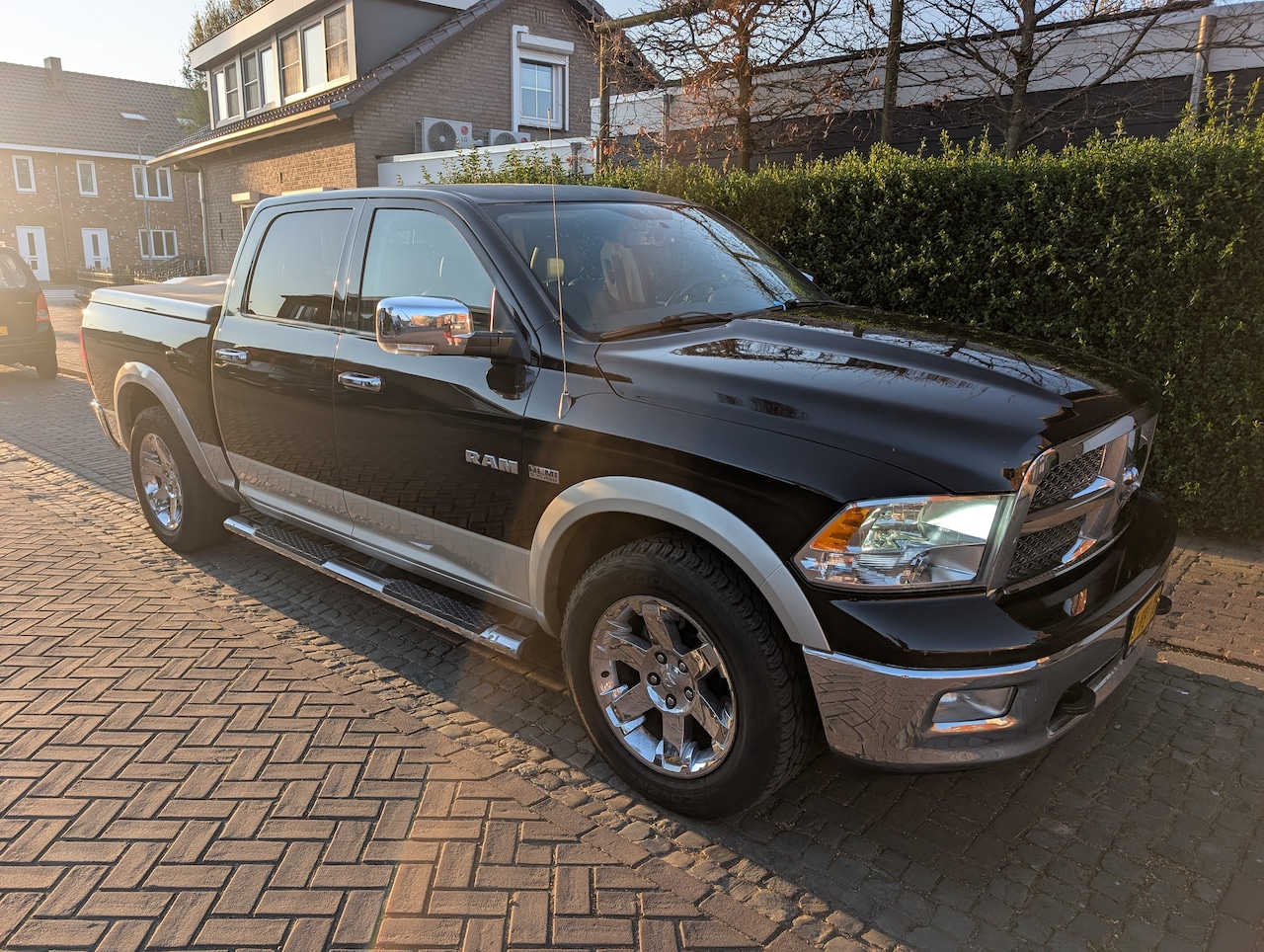 Dodge Ram 1500 - 5.7 V8 4x4 Quad Cab 6'4 Laramie - AutoWereld.nl