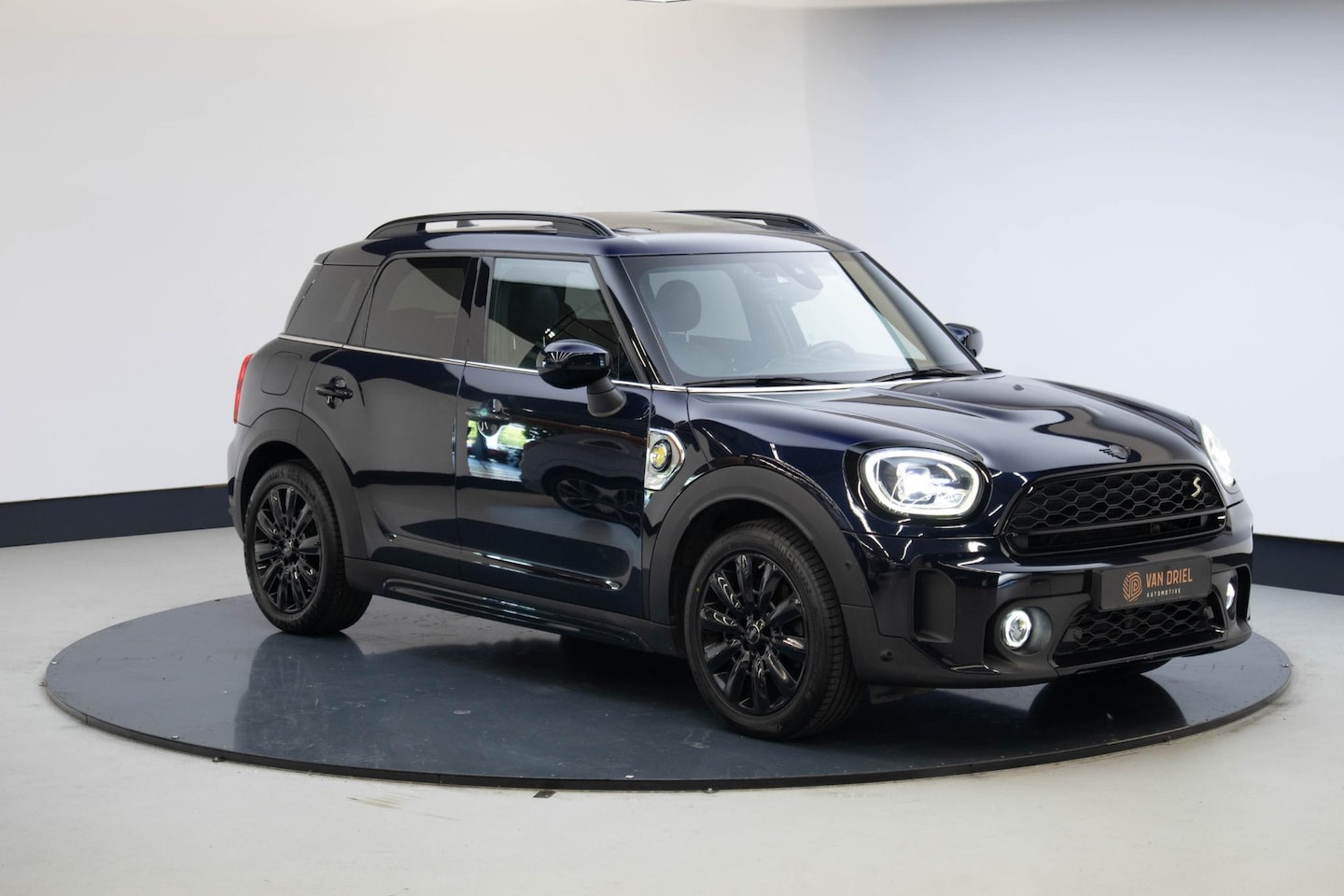 MINI Countryman - Mini 2.0 Cooper S E ALL4 MINI Yours | Panoramadak | Leder | - AutoWereld.nl