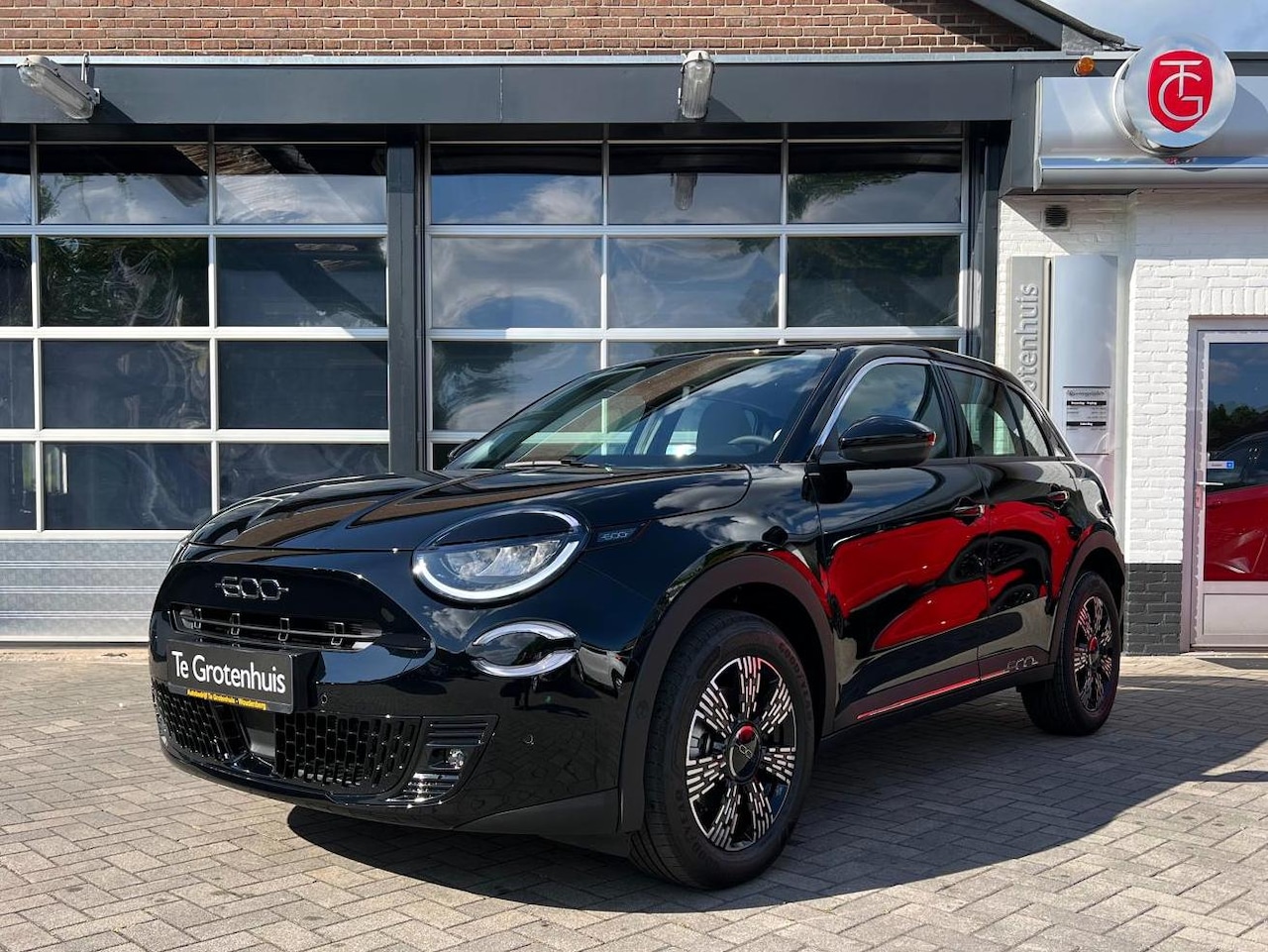 Fiat 600 - 1.2 Hybrid 136 Urban 1.2 Hybrid 136 Urban - AutoWereld.nl