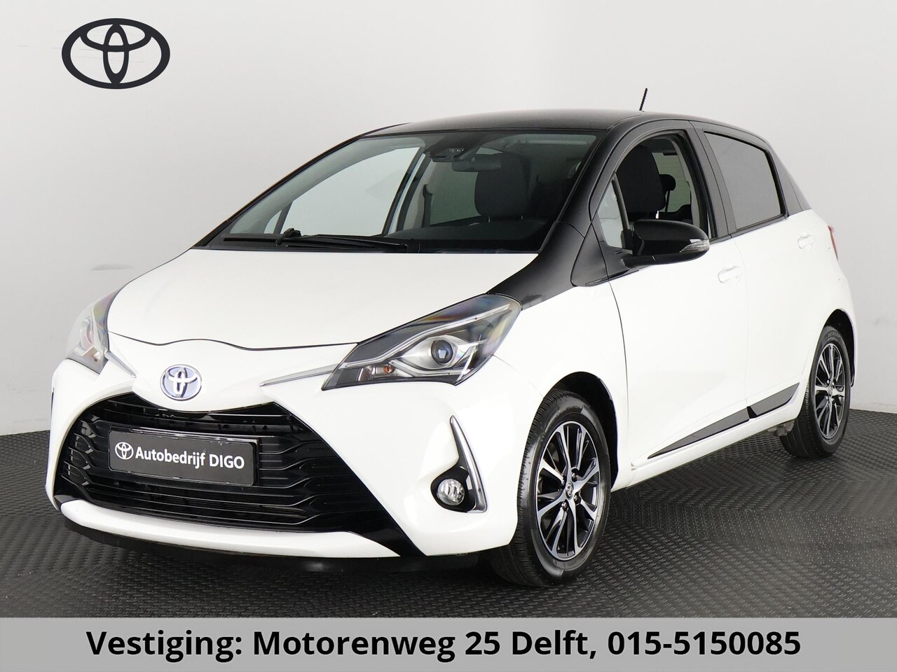 Toyota Yaris - 1.5 HYBRID DESIGN SPORT BI-TONE AUTOMAAT CLOUD NAVIGATIE. BIJNA 2020.CAMERA. GARANTIE TOT - AutoWereld.nl