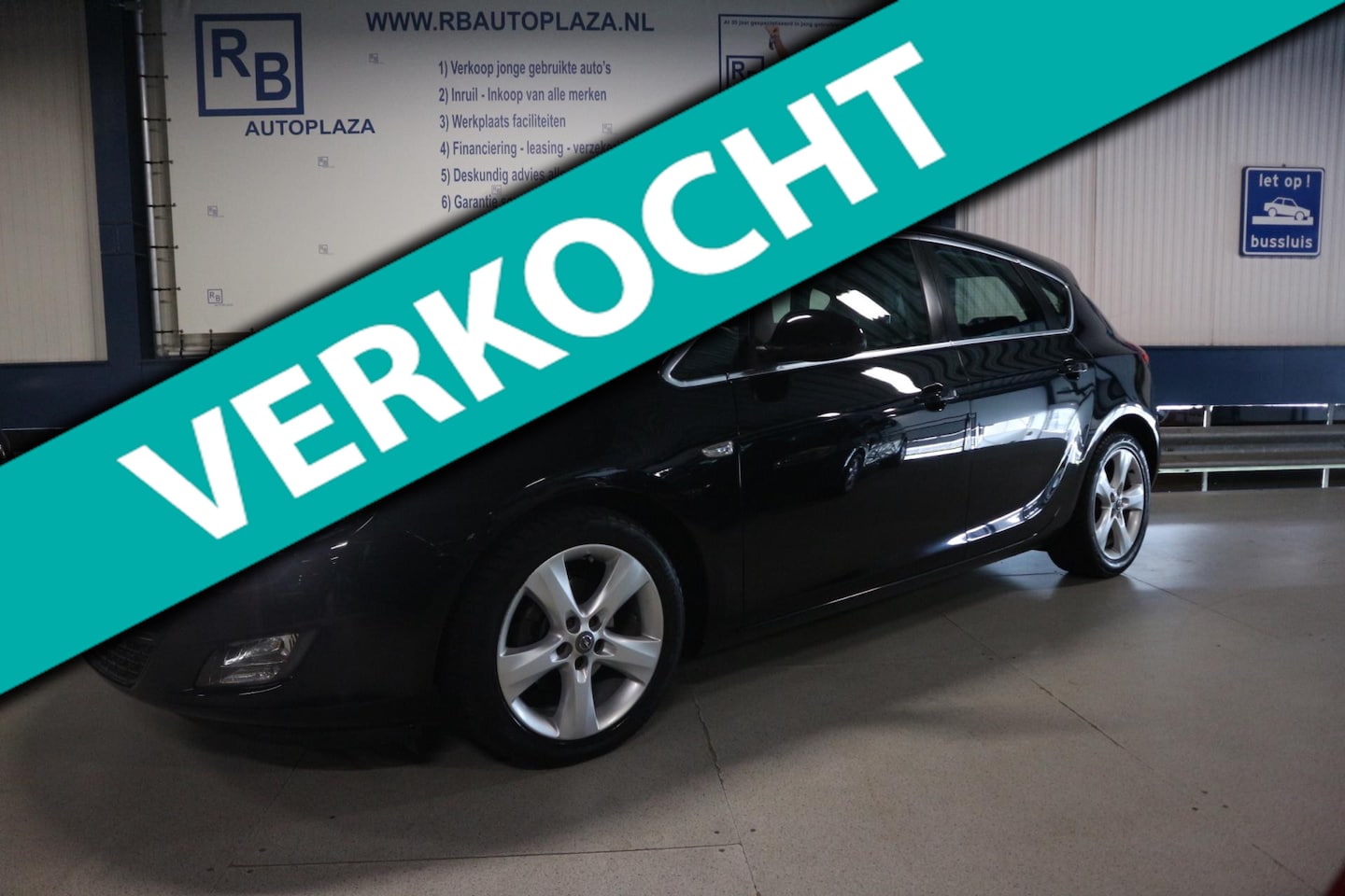 Opel Astra - 1.4 Turbo Sport / VOL AUTOMAAT / GROOT SCHERM ! ! - AutoWereld.nl