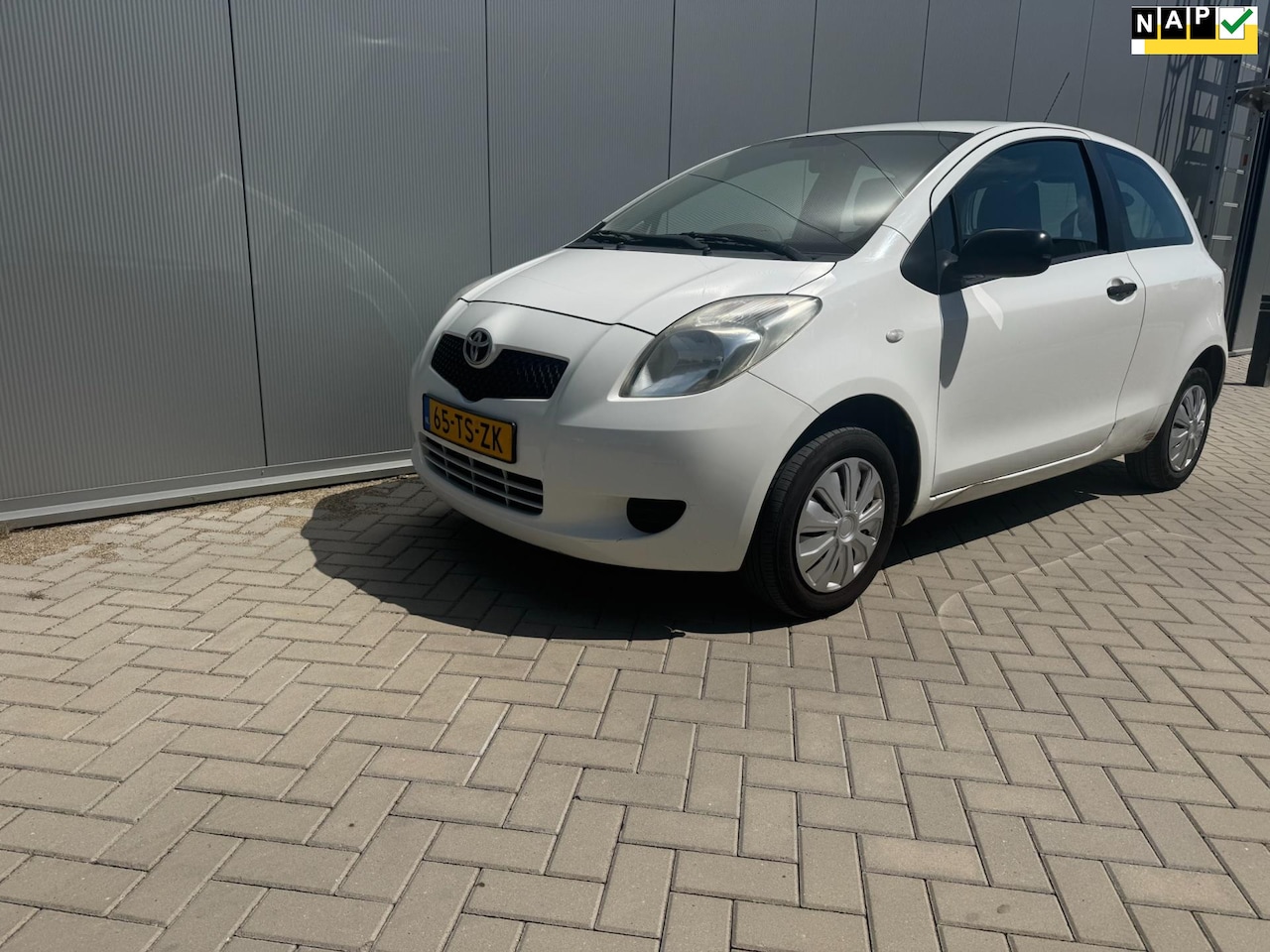 Toyota Yaris - 1.0 VVT-i 1.0 VVTi - AutoWereld.nl