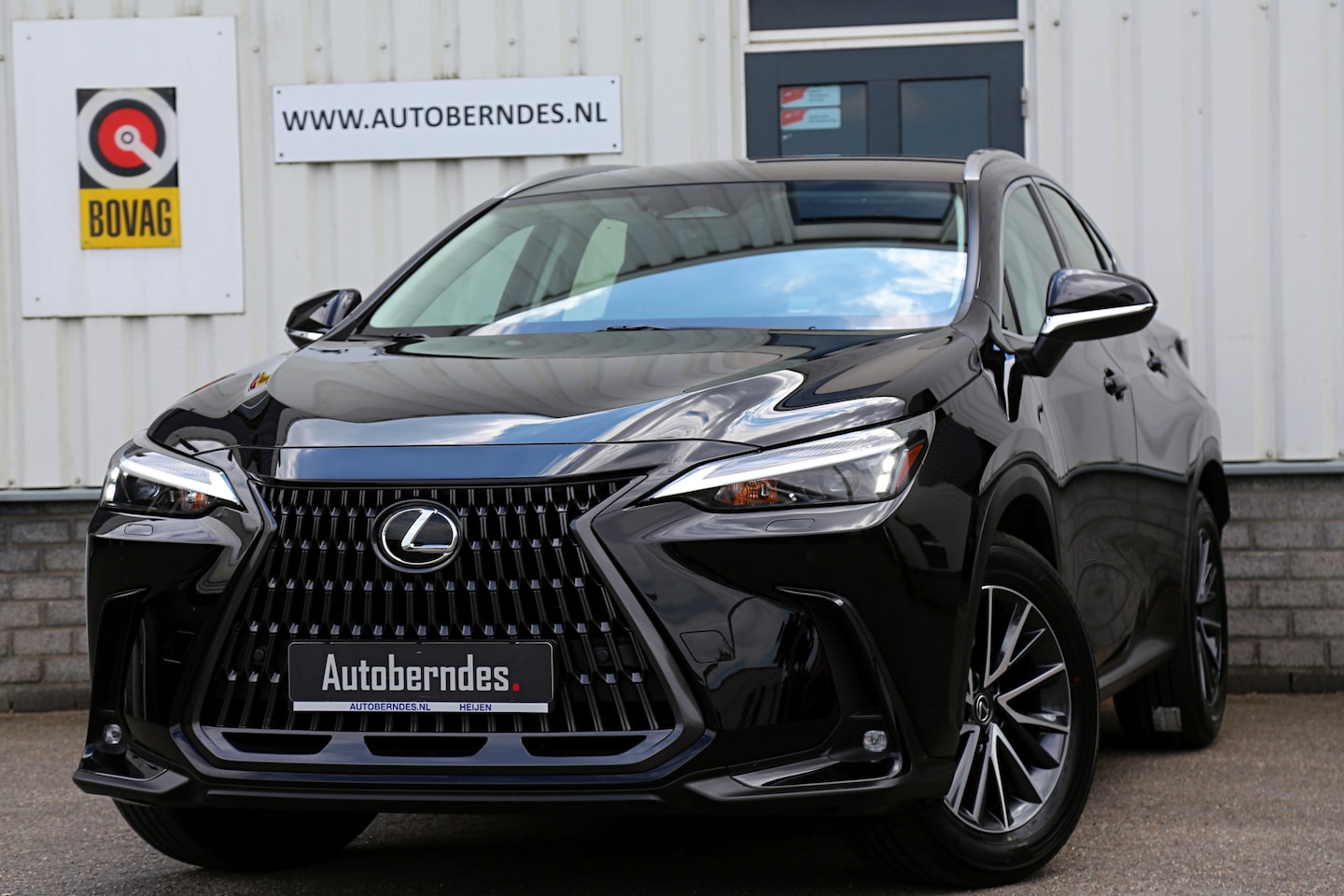 Lexus NX - 350h*Fabrieksgarantie t/m02-2034!*Perfect Onderh.*BTW*ACC/Leder/Stoelverw./Stuurverw./Came - AutoWereld.nl
