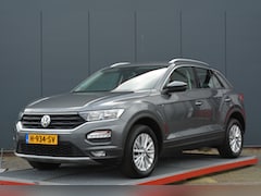 Volkswagen T-Roc - 1.0 TSI Style navigatie climate