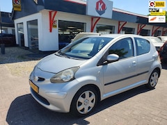 Toyota Aygo - 1.0-12V 5drs BJ 2006