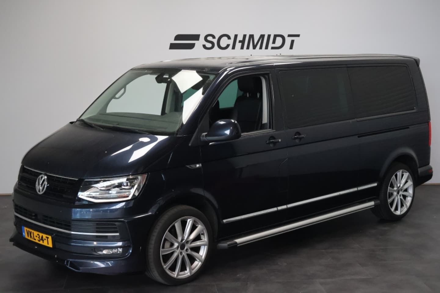 Volkswagen Transporter - 2.0 TDI L2H1 DC 4Motion | ABT | Elektrische deuren - AutoWereld.nl