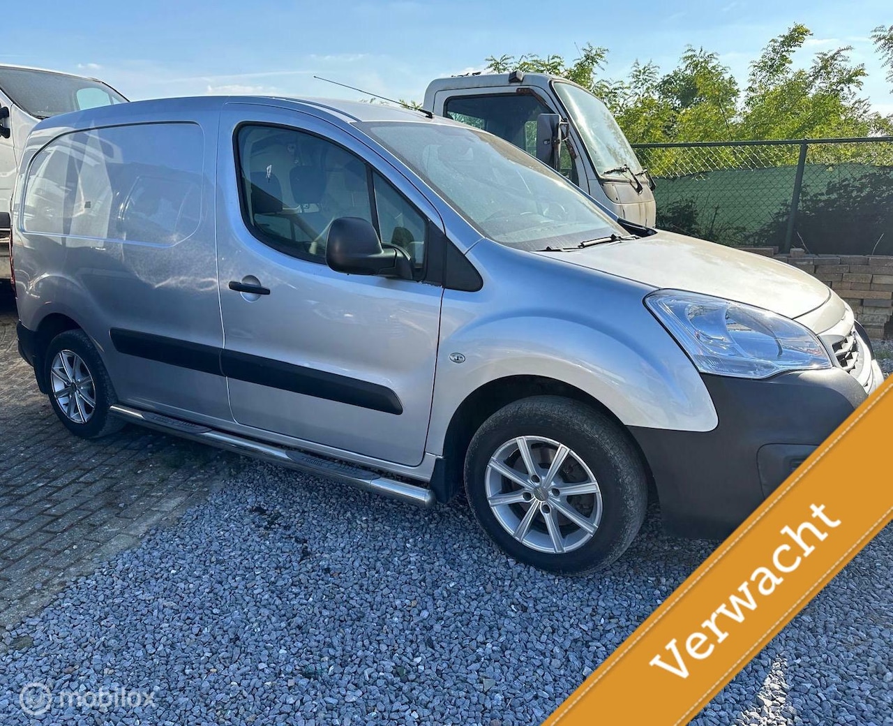 Peugeot Partner - 1.6 BlueHDi 3 ZITPLAATSEN AIRCO EURO 6 - AutoWereld.nl