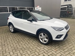 Seat Arona - 1.5 TSI EVO FR Business Intense Airco / Stoelverwarming / Cruise control /Navigatie / Camera / PDC /Afn.Trekhaak Etc