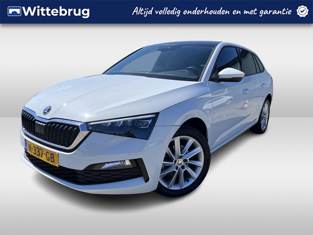 Skoda Scala - 1.0 TSI Sport Business Edition DSG Automaat Panoramadak / Parkeersensoren / LED verlichtin - AutoWereld.nl