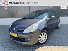Renault Clio - 1.2-16V Authentique (65pk) 5-drs / trekhaak / nieuwe APK