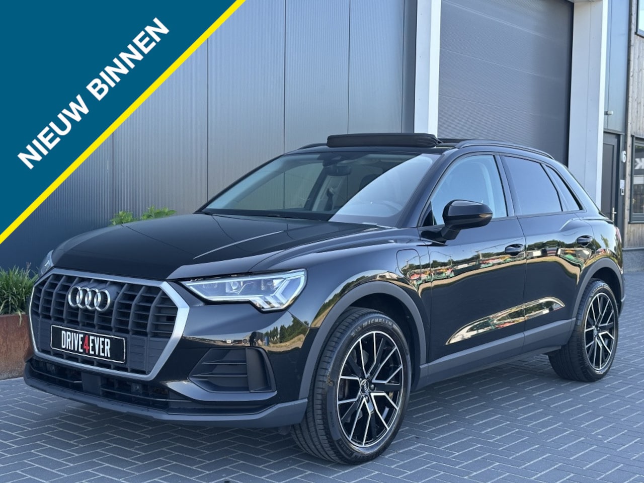 Audi Q3 - 45 TFSI e Adv Editi. M2022 PANO NAVI SPORTVELGEN CR CONTROL - AutoWereld.nl