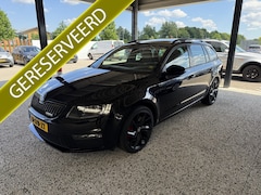 Skoda Octavia Combi - 2.0 TSI RS Aut. 220pk Panoramadak 18" Stoelverw