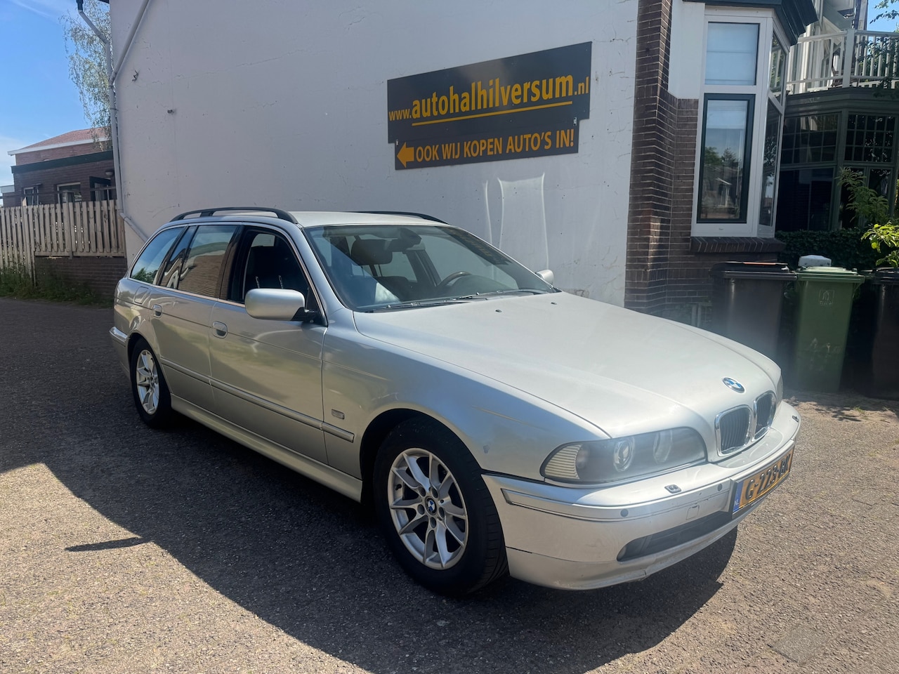 BMW 5-serie Touring - 525i Lifestyle Edition AUTOMAAT - AutoWereld.nl