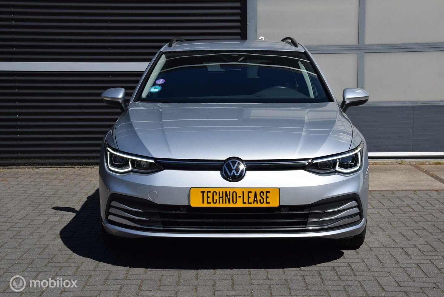 Volkswagen Golf Variant - 1.5 eTSI Style DSG Carplay Adaptive Cruise Winterpakket