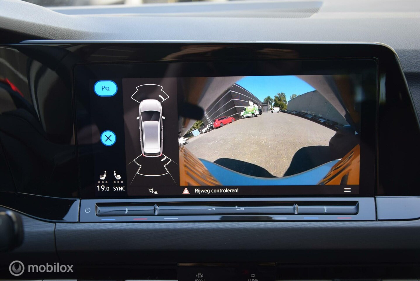 Volkswagen Golf Variant - 1.5 eTSI Style DSG Carplay Adaptive Cruise Winterpakket
