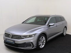 Volkswagen Passat Variant - 1.4 TSI PHEV GTE Business | Trekhaak | LED matrix verlichting | Keyless | Achteruitrijcame
