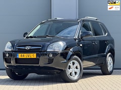 Hyundai Tucson - 2.0i Style Executive | Dealeronderhouden | 17 inch | Parkeersensoren |