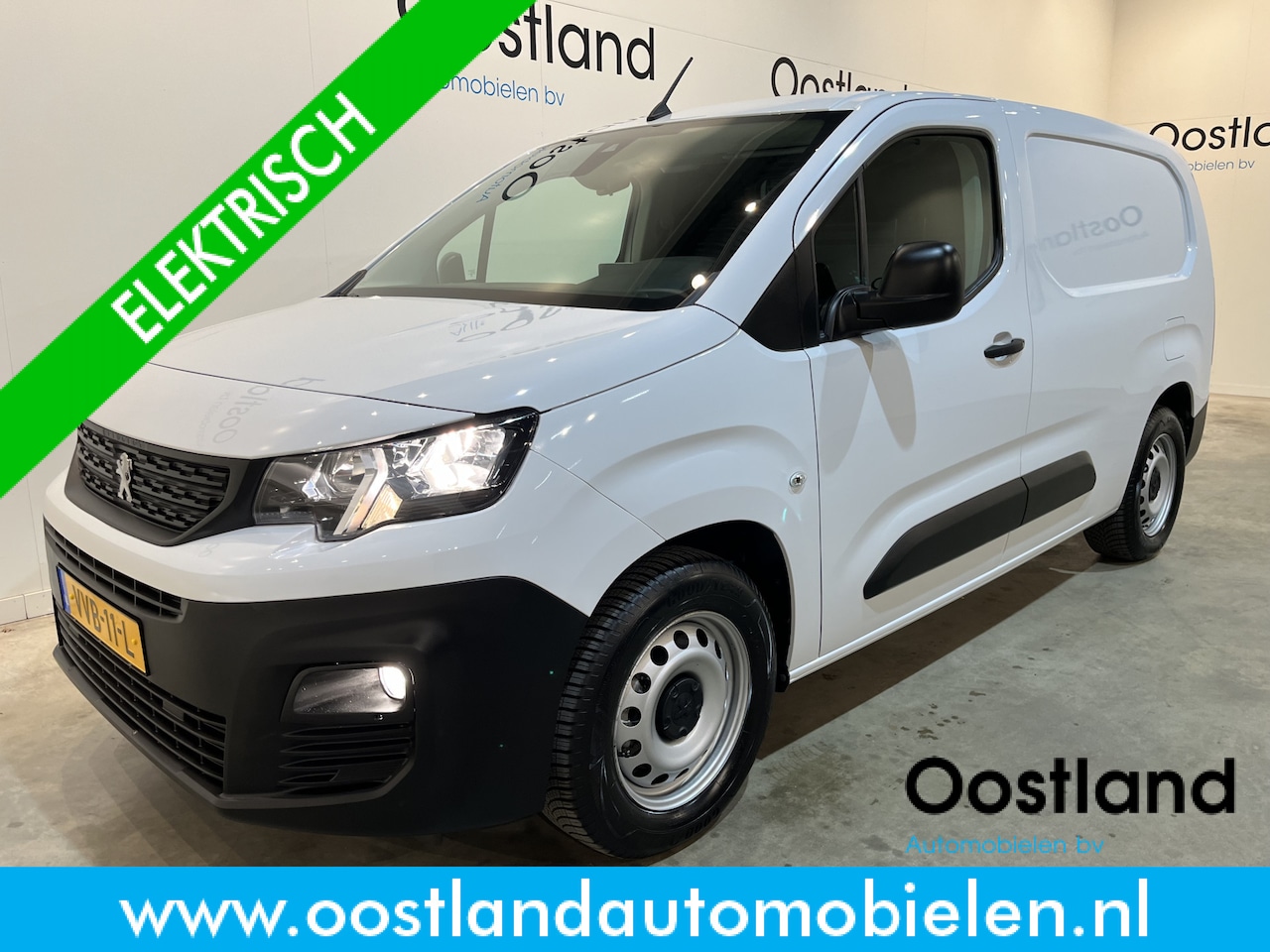 Peugeot e-Partner - Premium Long 50 kWh / 100% Elektrisch / Airco / Cruise Control / PDC / Navigatie / CarPlay - AutoWereld.nl