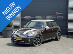 MINI Cooper - 1.6 Chili | Panoramdak | Navigatie | Climate Control | Parkeersensoren | Xenon | Cruise Co