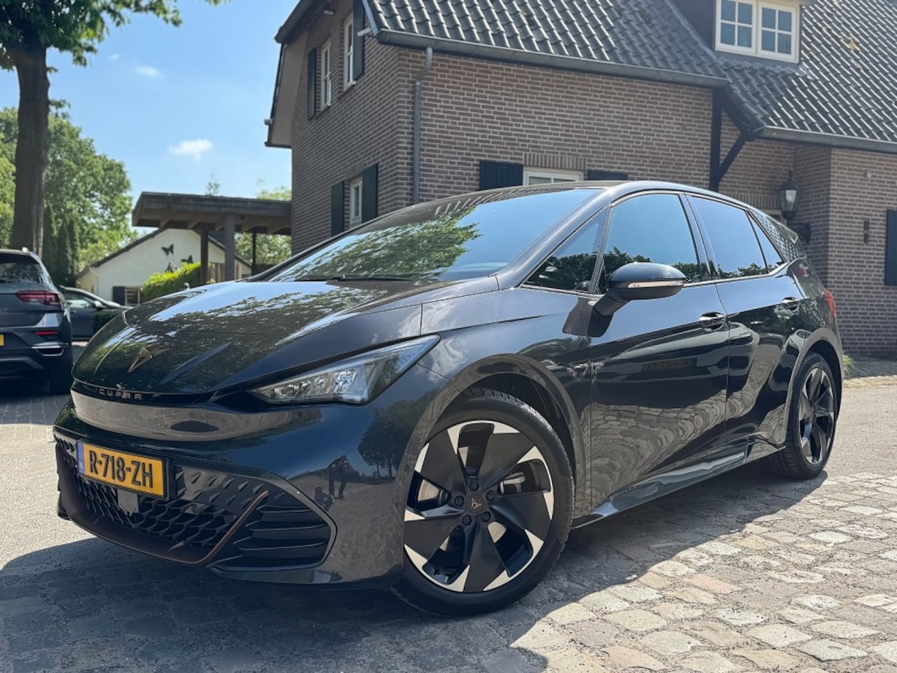 CUPRA Born - Adrenaline 62 kWh ecc,navi,matrix - AutoWereld.nl