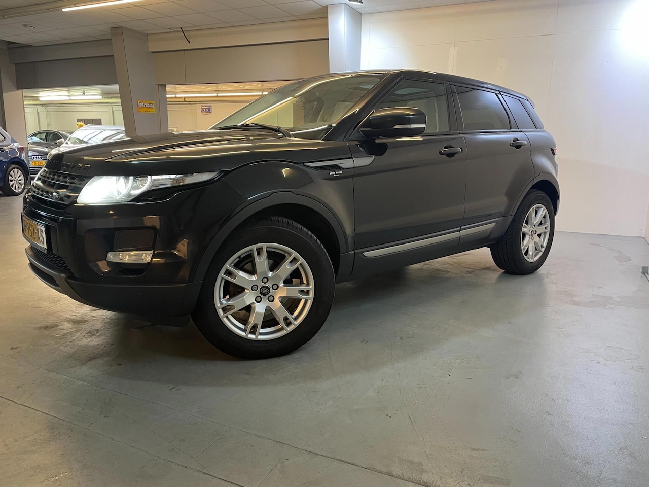 Land Rover Range Rover Evoque - 2.2 eD4 2WD Prestige Panoramadak - AutoWereld.nl