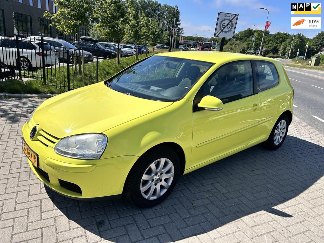 Volkswagen Golf - 1.4 Easyline 2009! AIRCO! NWE APK! - AutoWereld.nl
