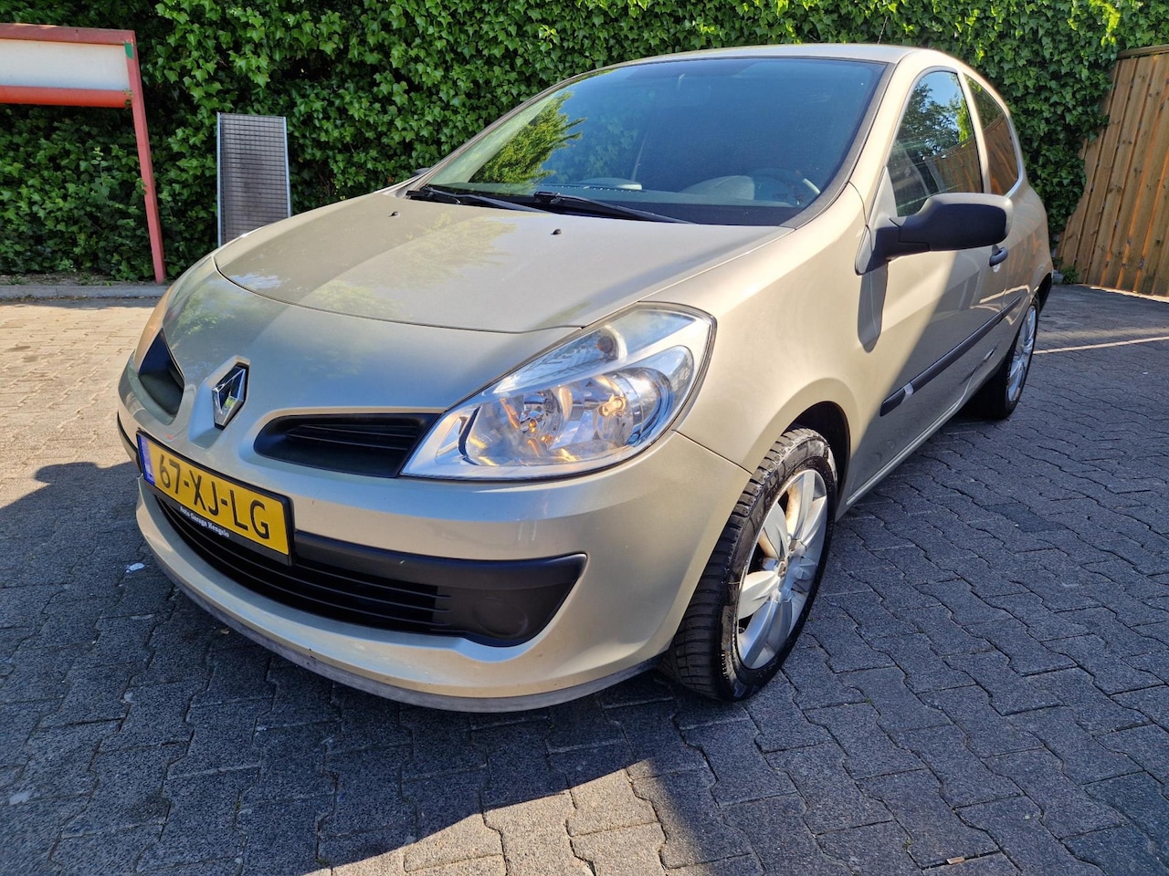 Renault Clio - 1.4-16V Business Line AIRCO - AutoWereld.nl