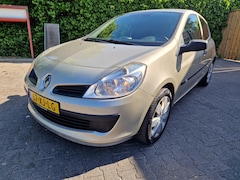 Renault Clio - 1.4-16V Business Line AIRCO